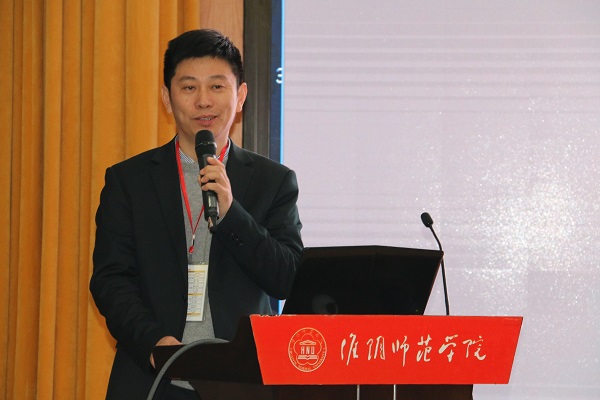 香港理工大学何岱海教授.JPG